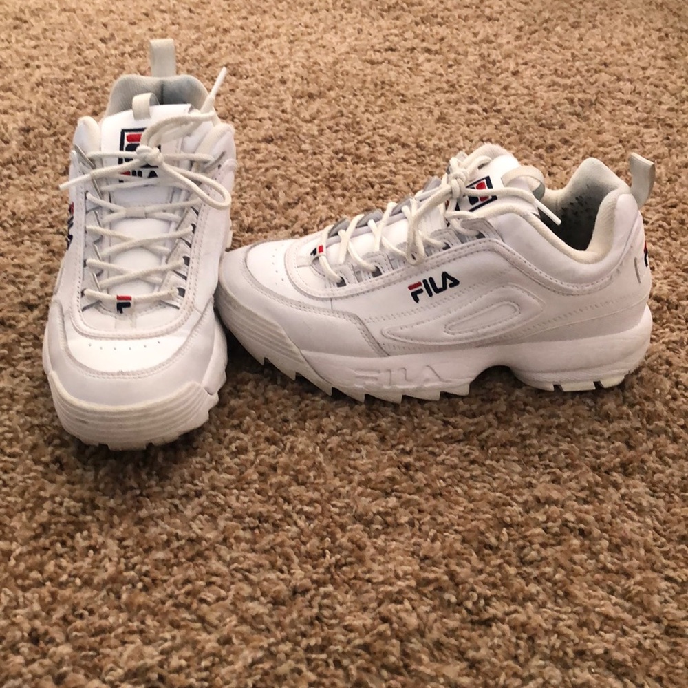 used white fila shoes size 8.5